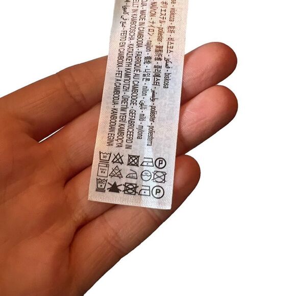 NWT! Zara white knitted mini skirt. Size large - Picture 5 of 9